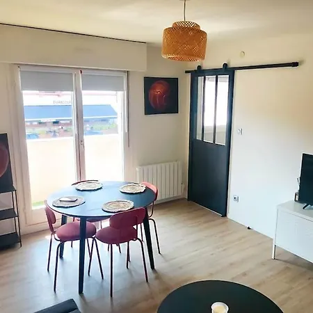 2 Pièces Proche Hôpital De Hautepierre *