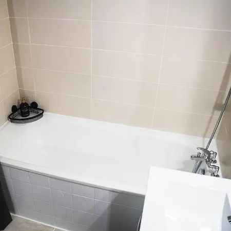 2 Pieces Proche Hopital De Hautepierre דירה *